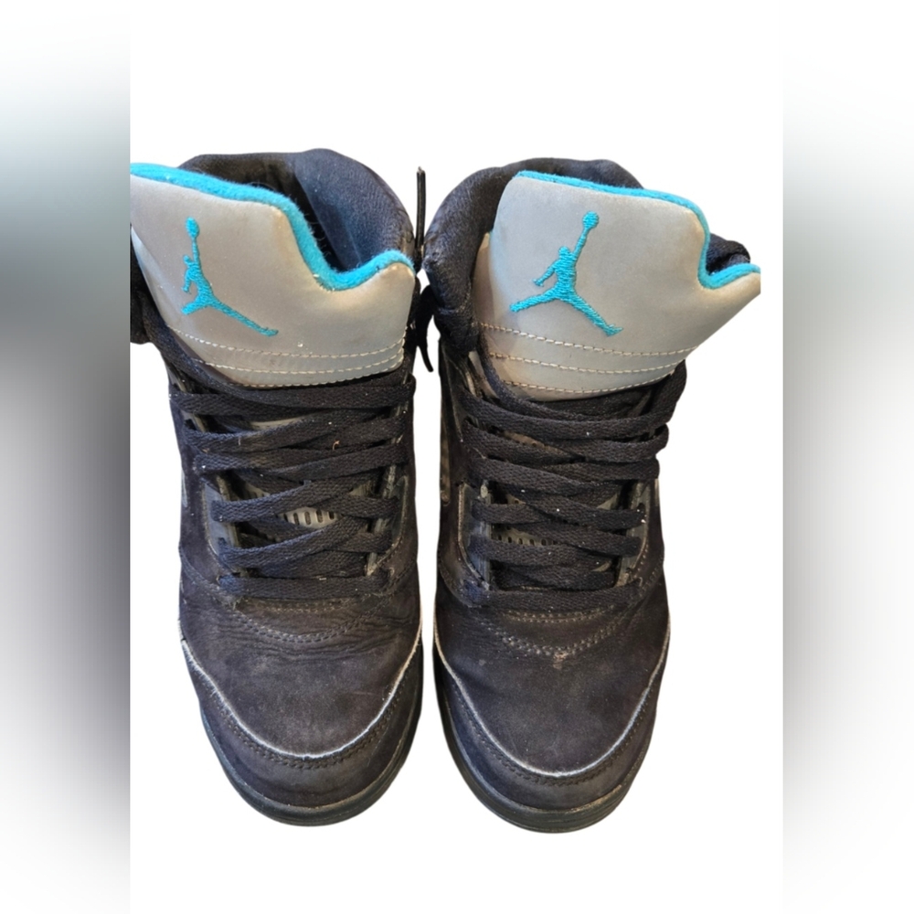 Jordan Retros - Picture 3 of 5